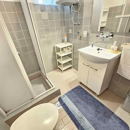 In 15491 Appartement Novi Vinodolski
