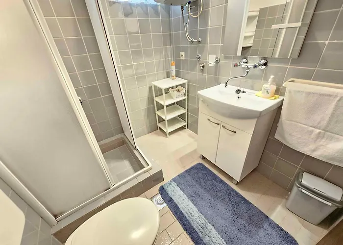 In 15491 Appartement Novi Vinodolski